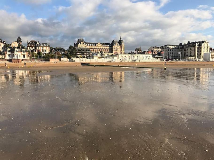 Appartement Duplex Cosy Au Calme A 50M De La Plage Houlgate Exteriör bild