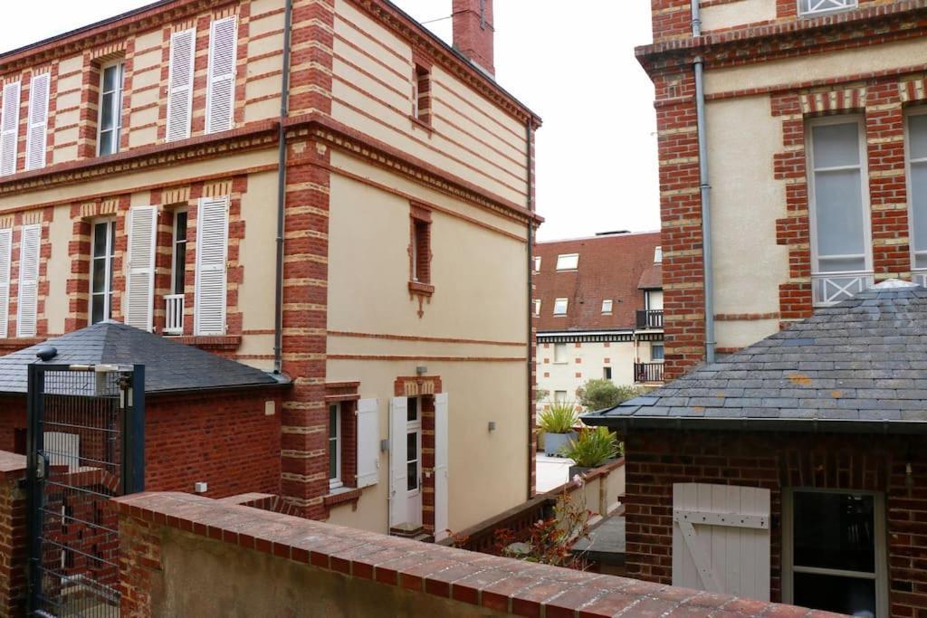 Appartement Duplex Cosy Au Calme A 50M De La Plage Houlgate Exteriör bild